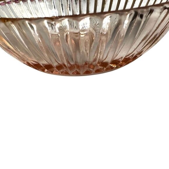 Vintage pink depression small bowl - Picture 4 of 6